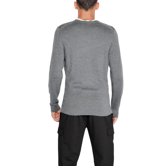 Calvin Klein – Graue Sportbekleidung aus recycelter Wolle