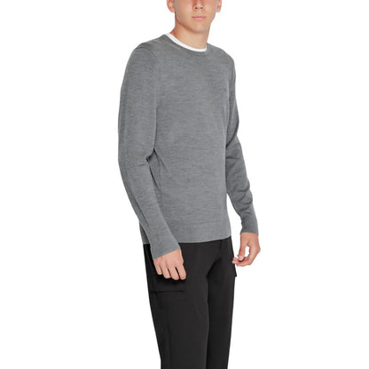 Calvin Klein – Graue Sportbekleidung aus recycelter Wolle