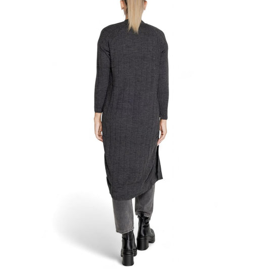 Only – Graue Marabu-Strickjacke