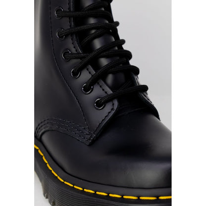 Dr. Martens – Schwarze Lederstiefel