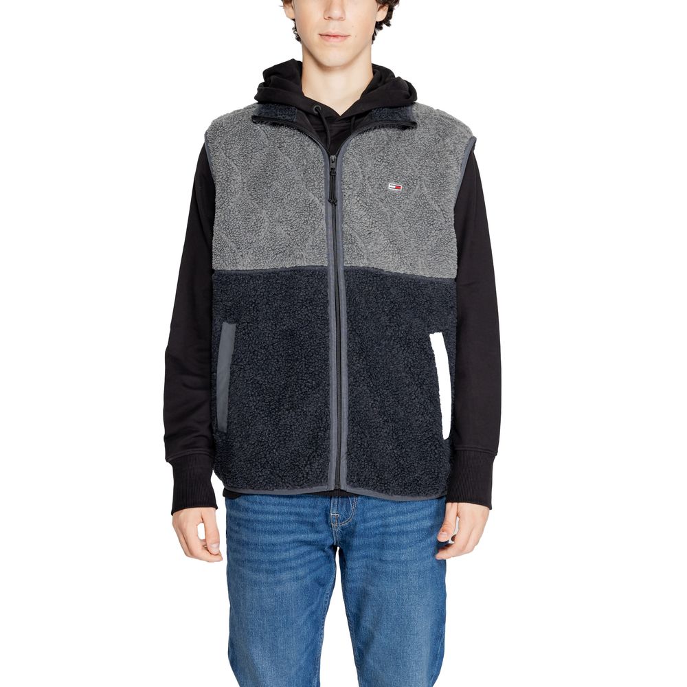 Tommy Hilfiger Jeans – Ärmellose Jacke aus recyceltem Polyester in Schwarz