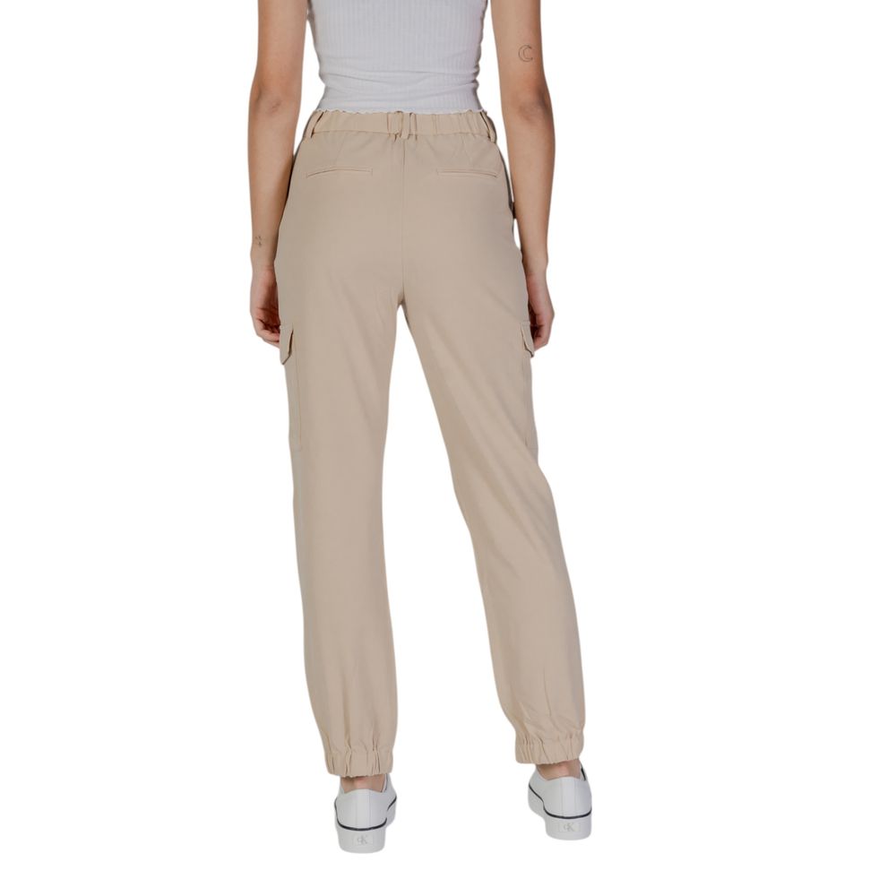 B.Young Beige Polyesterhose