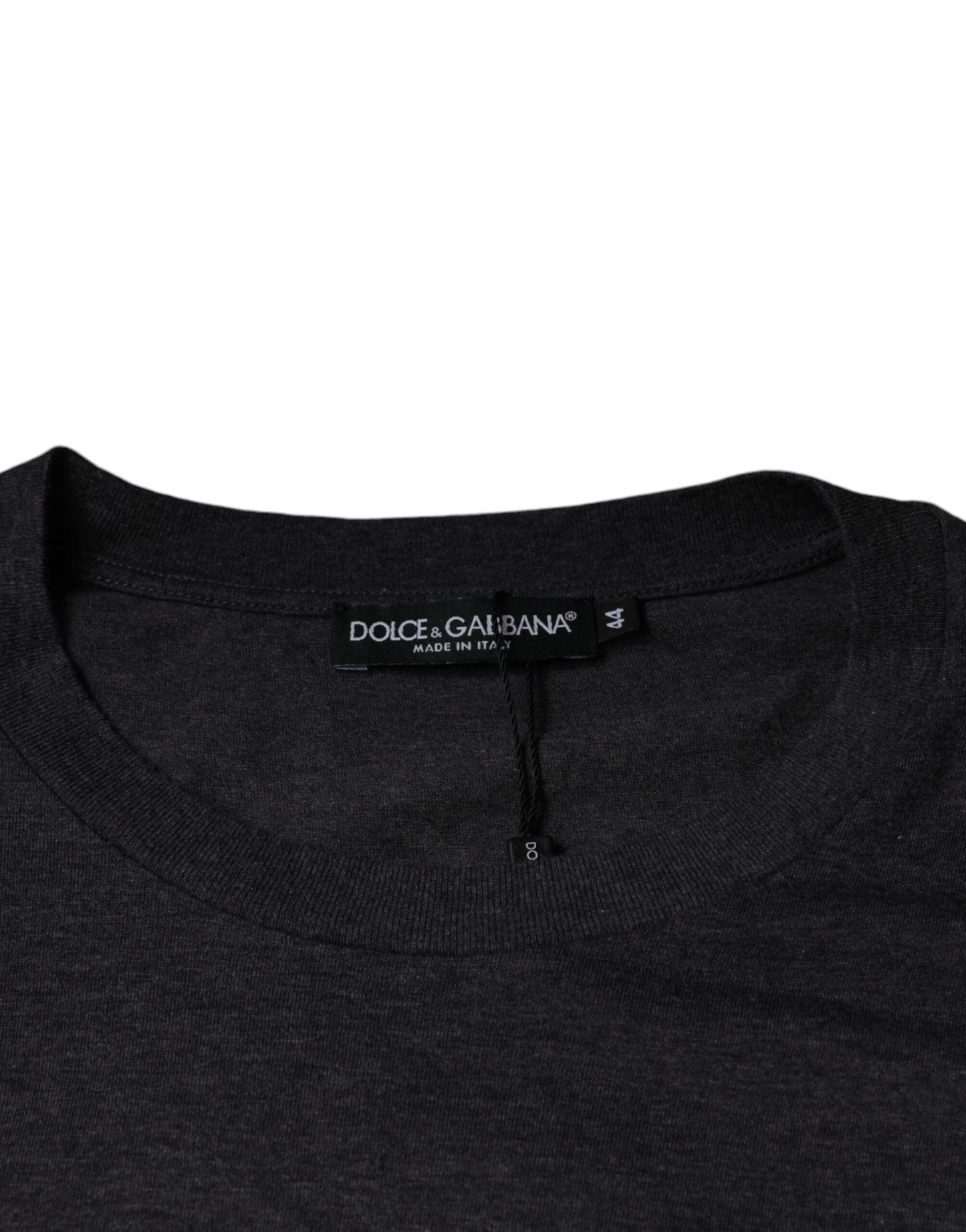 Dolce &amp; Gabbana – Graues T-Shirt aus Baumwolle mit Rundhalsausschnitt und Logo-Patch