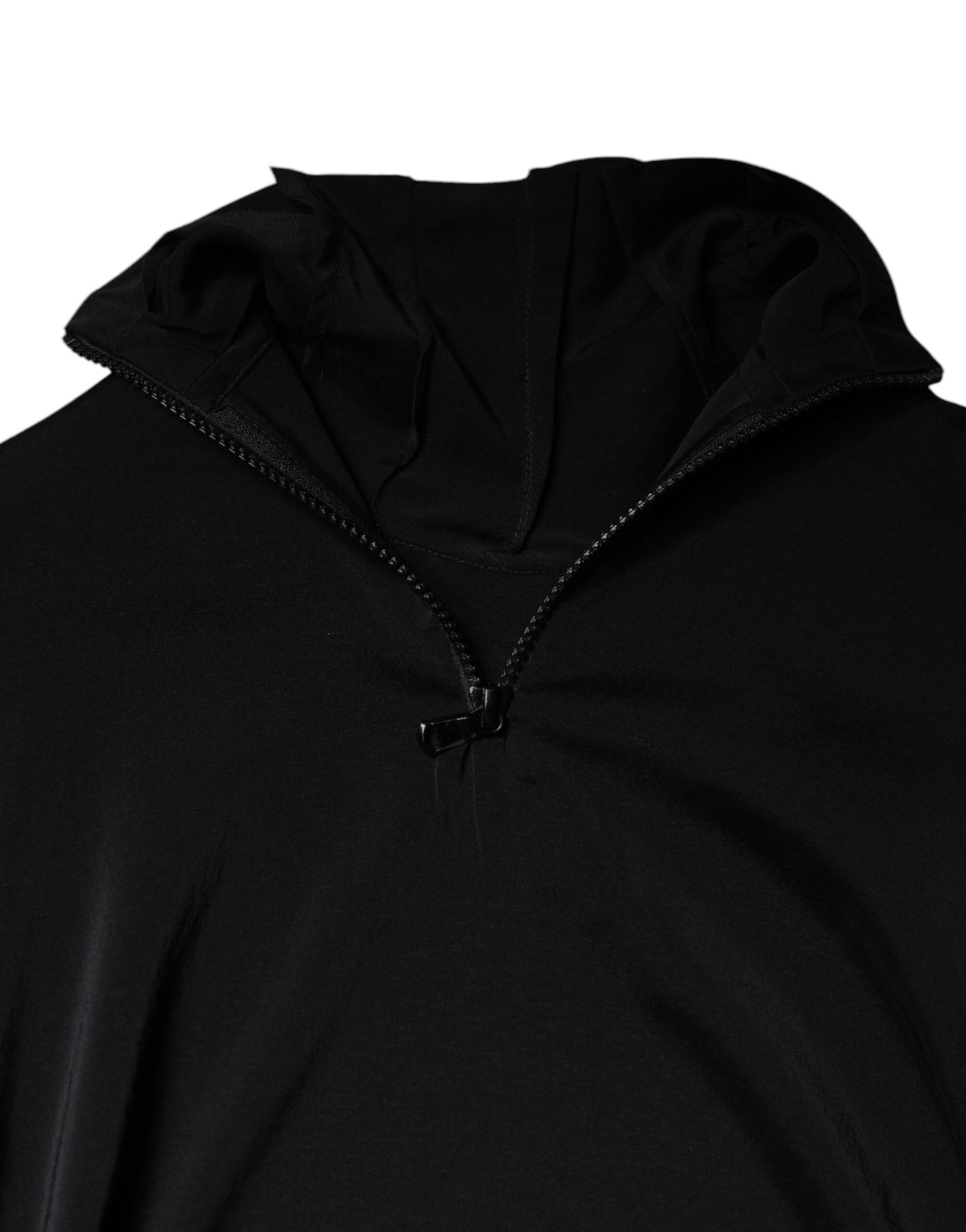 Brunello Cucinelli – Blusentop mit langen Ärmeln aus schwarzer Seidenmischung