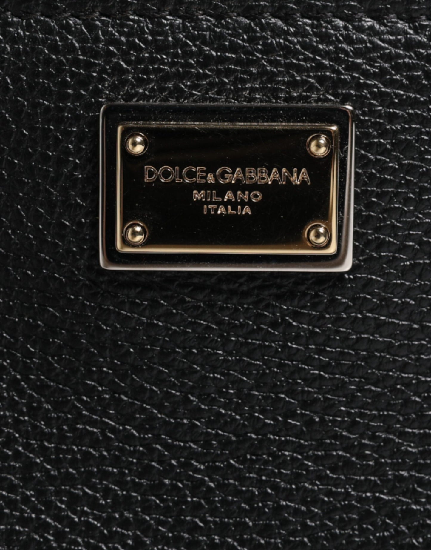 Dolce &amp; Gabbana – Clutch aus schwarzem genarbtem Leder mit Logo-Plakette