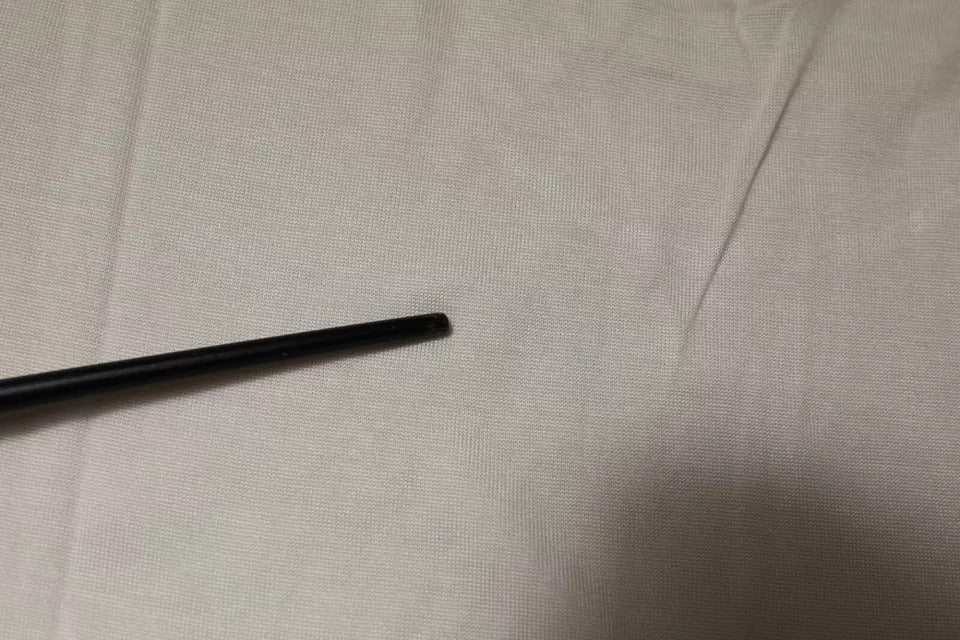 Dolce &amp; Gabbana – Kurzärmliges T-Shirt aus Seide mit Rundhalsausschnitt in Off-White