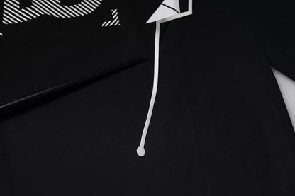 Dolce &amp; Gabbana – Schwarzes Nylon-T-Shirt mit Rundhalsausschnitt und grafischem Print