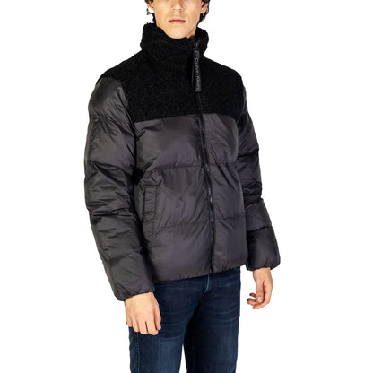 Calvin Klein Jeans – Schwarze Jacken und Mäntel aus recyceltem Polyester