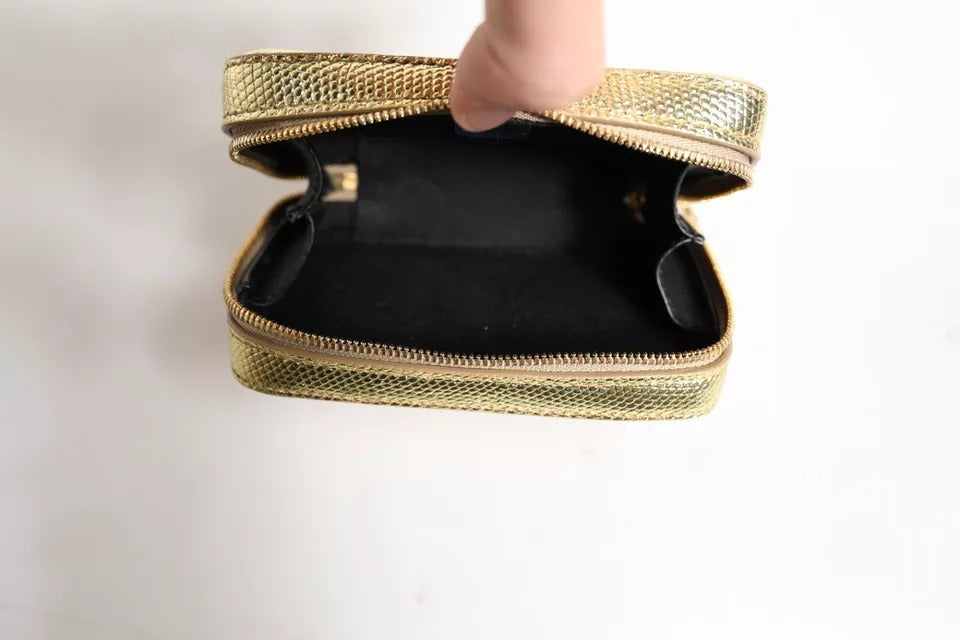 Dolce &amp; Gabbana Clutch aus goldenem Leder mit DG-Logo-Plakette und Rundum-Reißverschluss
