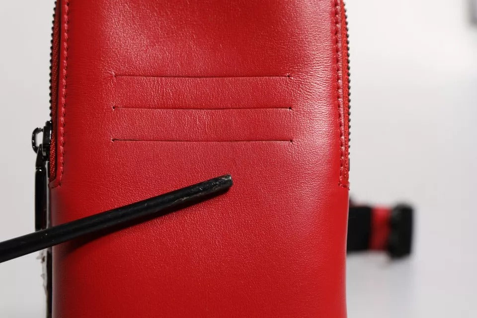 Dolce &amp; Gabbana Rotes Leder-Kartenetui mit Logo und Rundum-Reißverschluss, Geldbörse mit breitem Riemen