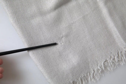 Dolce &amp; Gabbana – Grauer Kaschmir-Wickelschal mit Fransen