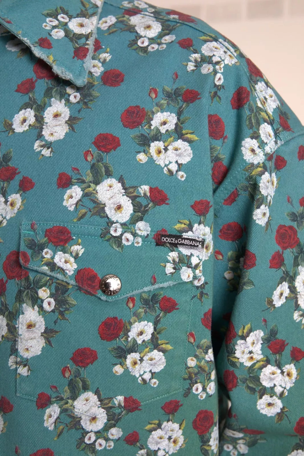 Dolce &amp; Gabbana – Blaues Jeanshemd aus Baumwolle mit Knopfleiste und Blumenmuster