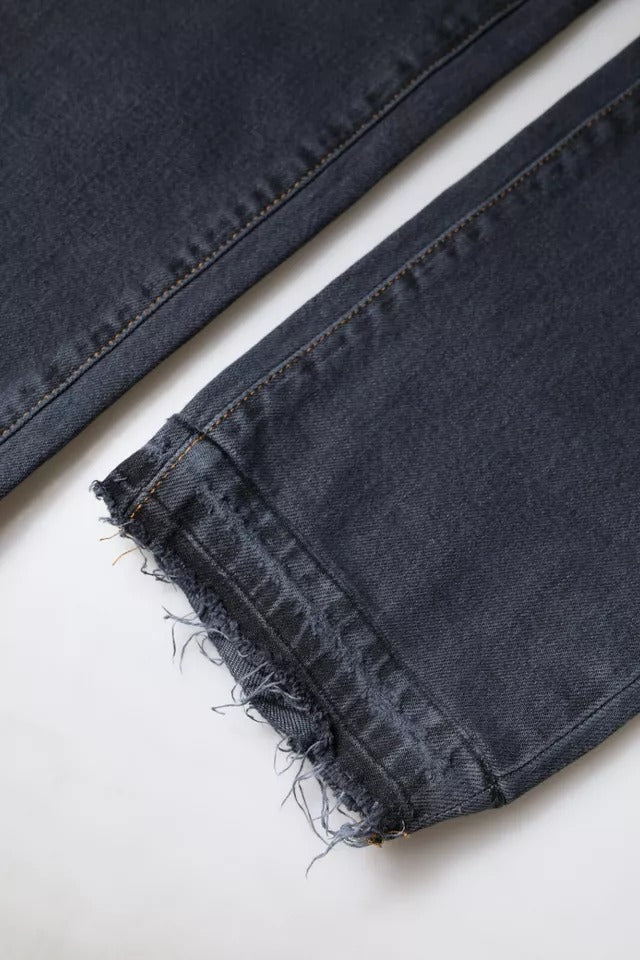 بنطلون جينز ضيق من القطن باللون الرمادي الداكن من دولتشي آند غابانا