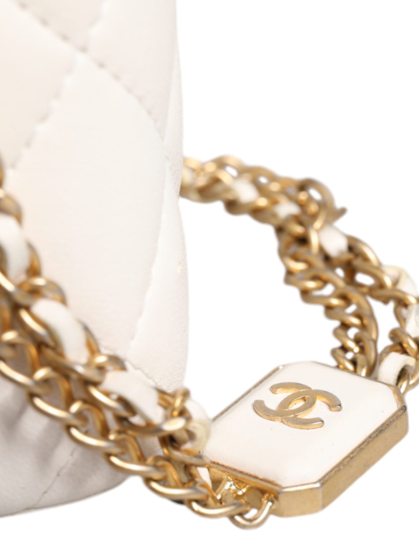 Chanel Kosmetikspiegel aus weißem Matelassé-Lammleder mit Goldkette an der Schulter