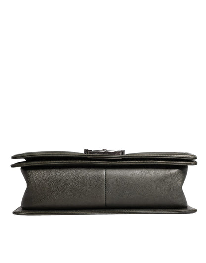 Chanel Dunkelgrüne Leder-Umhängetasche Graue Metall-Handtasche