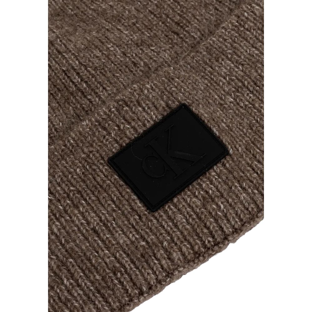 Calvin Klein Jeans – Baseballkappe „Marabou“ in Braun