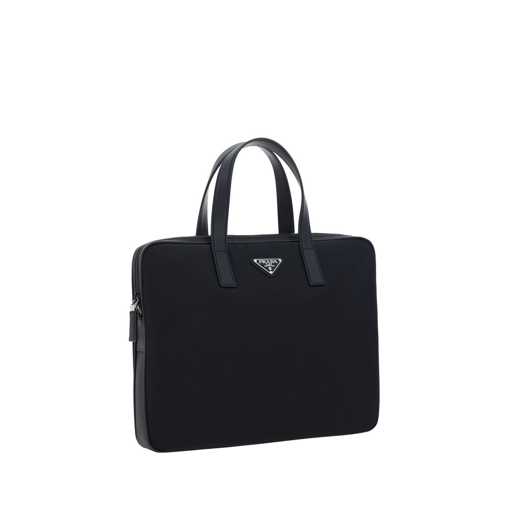 Prada Schwarze Schultertasche aus Polyamid