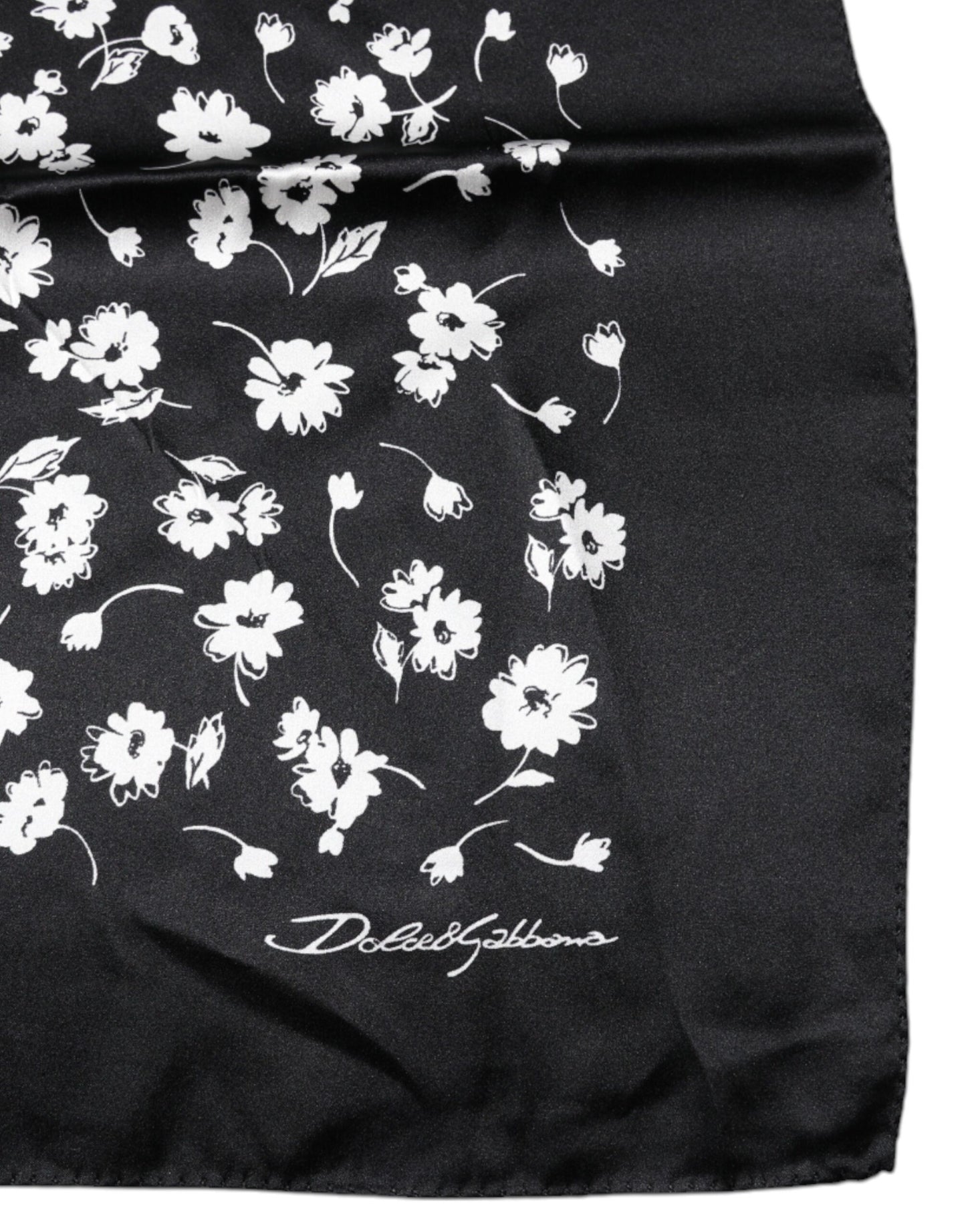 Dolce &amp; Gabbana – Schwarzer quadratischer Wickelschal aus Seide mit Blumenmuster