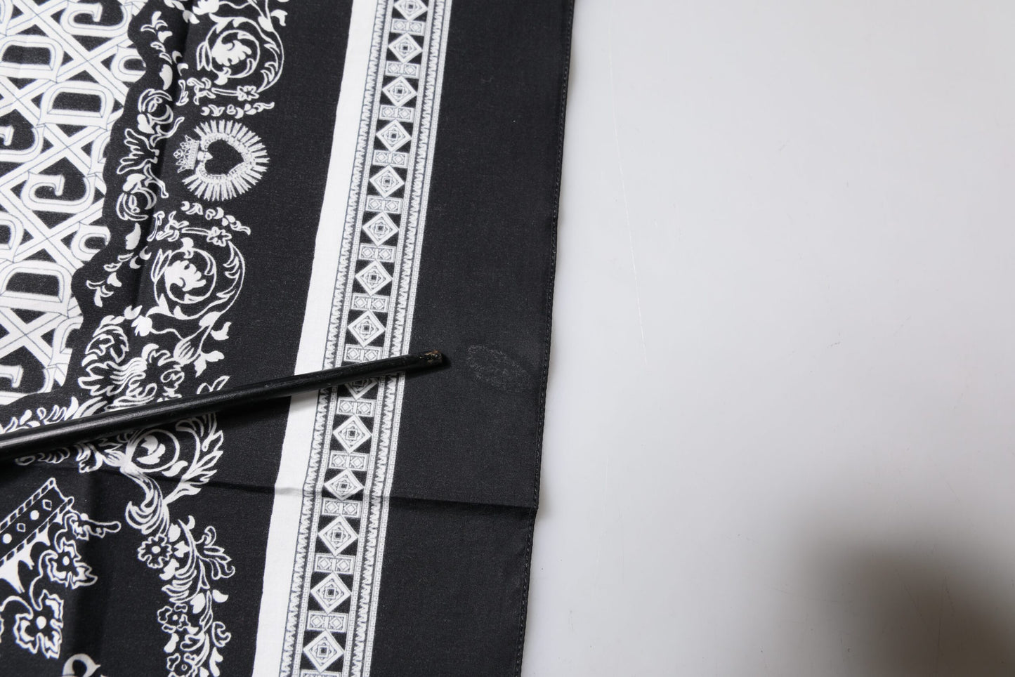 Dolce &amp; Gabbana – Schwarzes Baumwolltaschentuch mit Logo-Monogramm