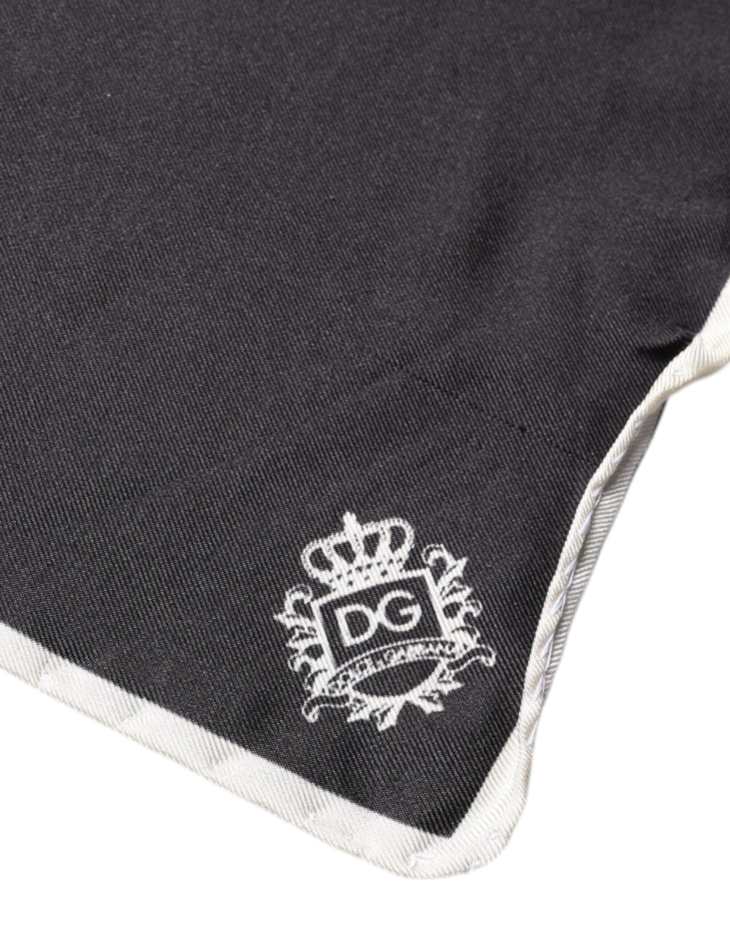 Dolce &amp; Gabbana – Quadratischer Taschentuchschal mit schwarzem Kronenlogo