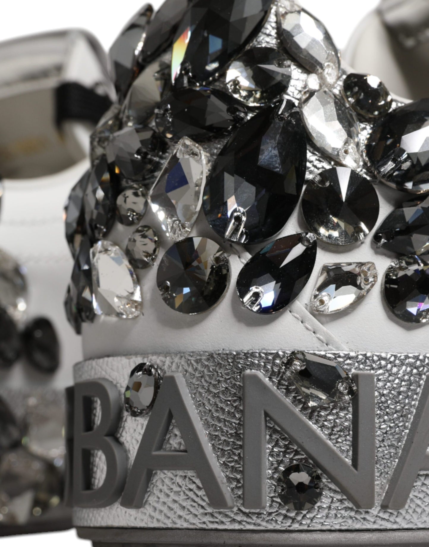 Dolce &amp; Gabbana – Portofino-Sneakers mit Kristall-Logo in Weiß und Silber