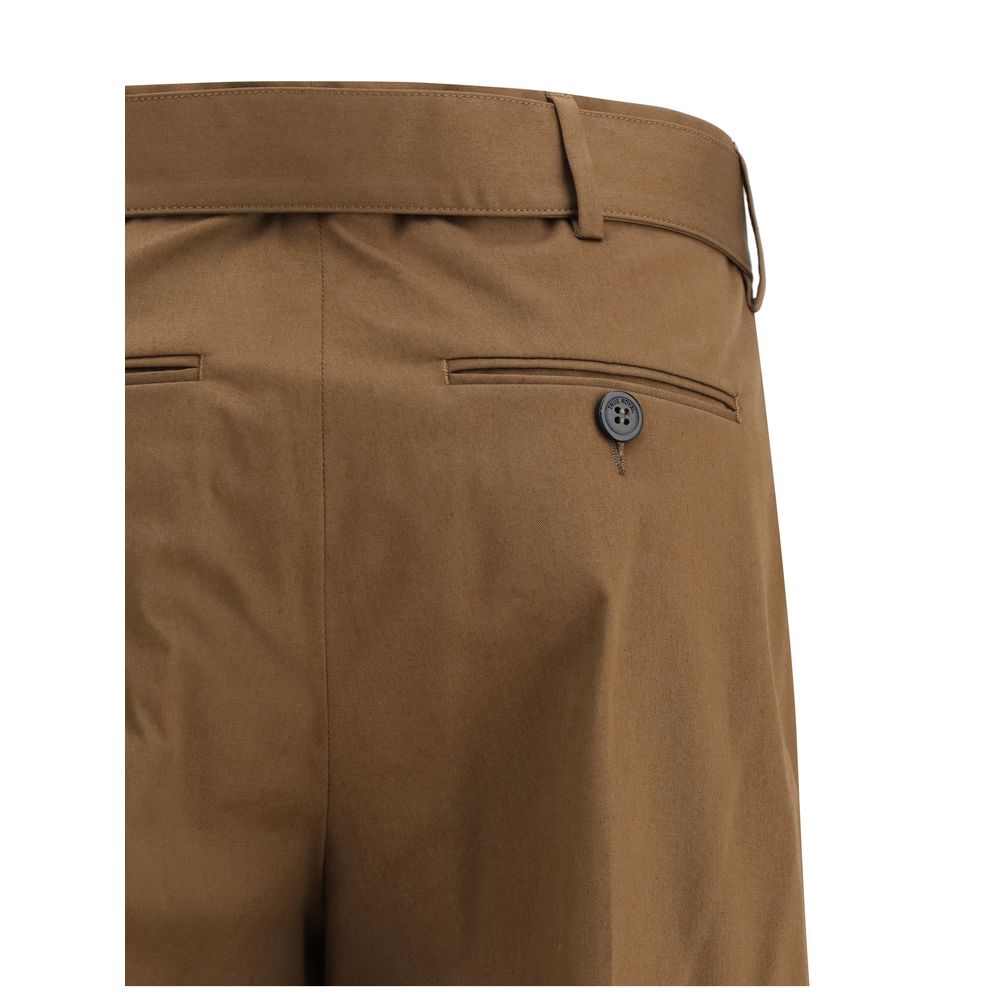 بنطلون نيكي الملكي الحقيقي