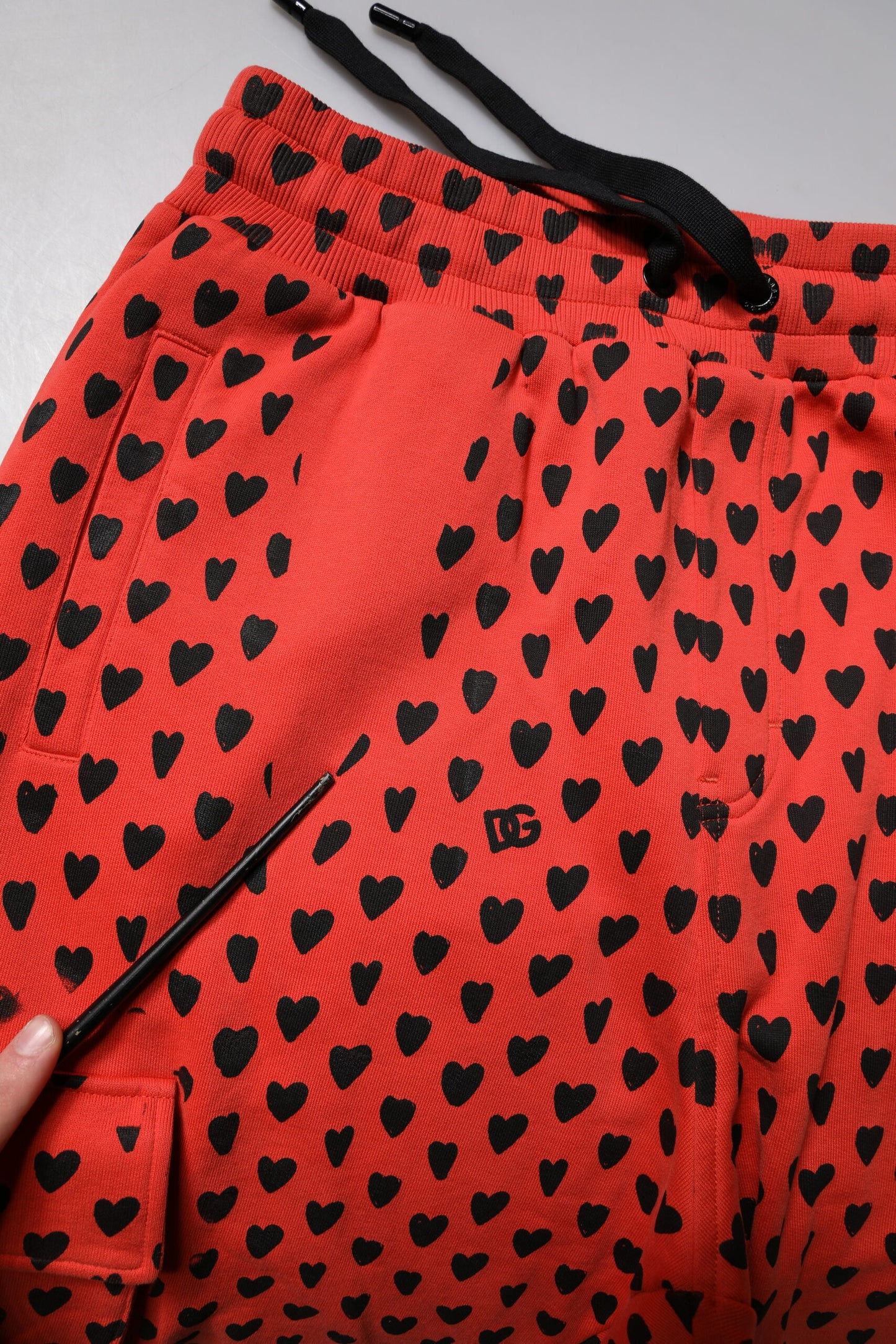 Dolce &amp; Gabbana Red Hearts Cargo Jogger Herren Jogginghose