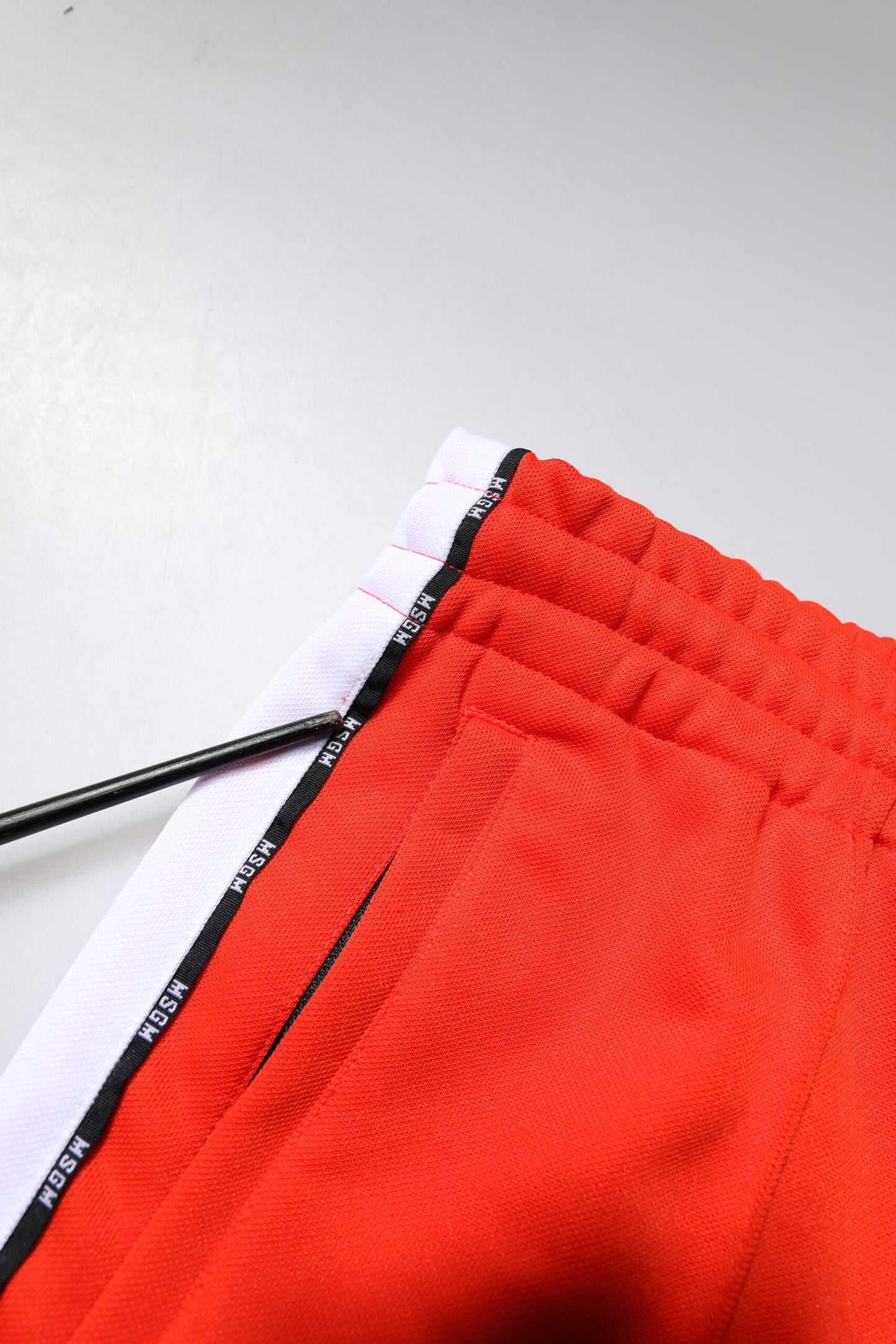 MSGM Rot Weiß Mid Waist Herren Jogger Jogginghose Hose