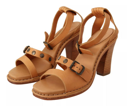 See By Chloé Braune Sandalen aus Leder mit Knöchelriemen und Nieten