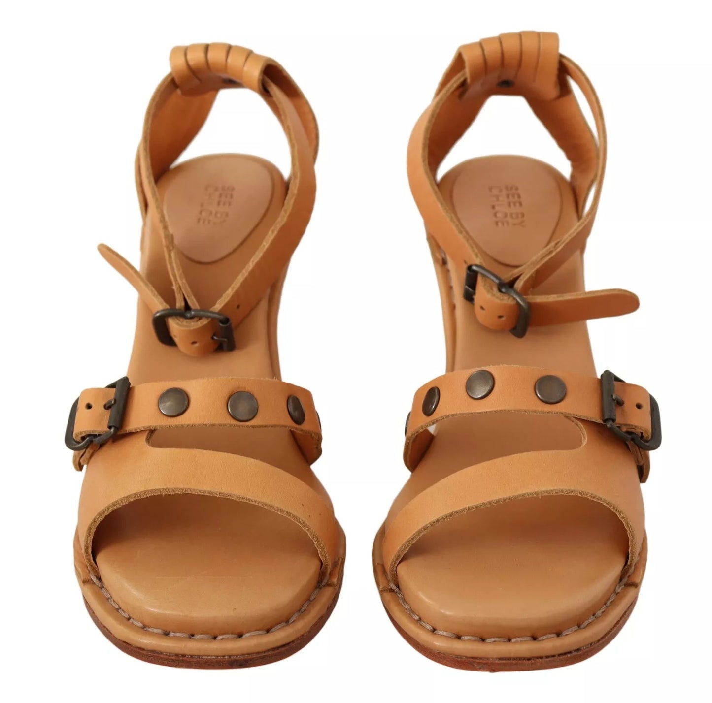 See By Chloé Braune Sandalen aus Leder mit Knöchelriemen und Nieten