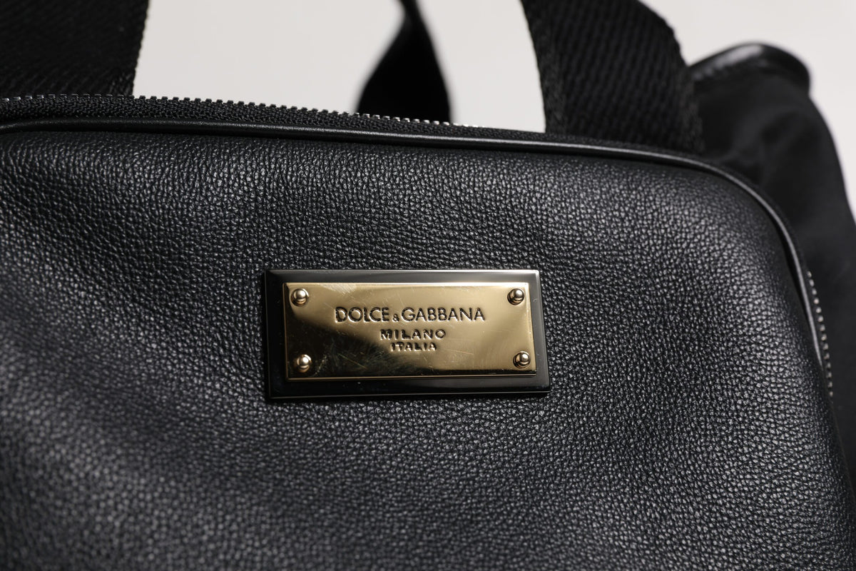 Dolce &amp; Gabbana – Schwarze Tragetasche mit Logo-Schild und Schultergurt für Haustiere