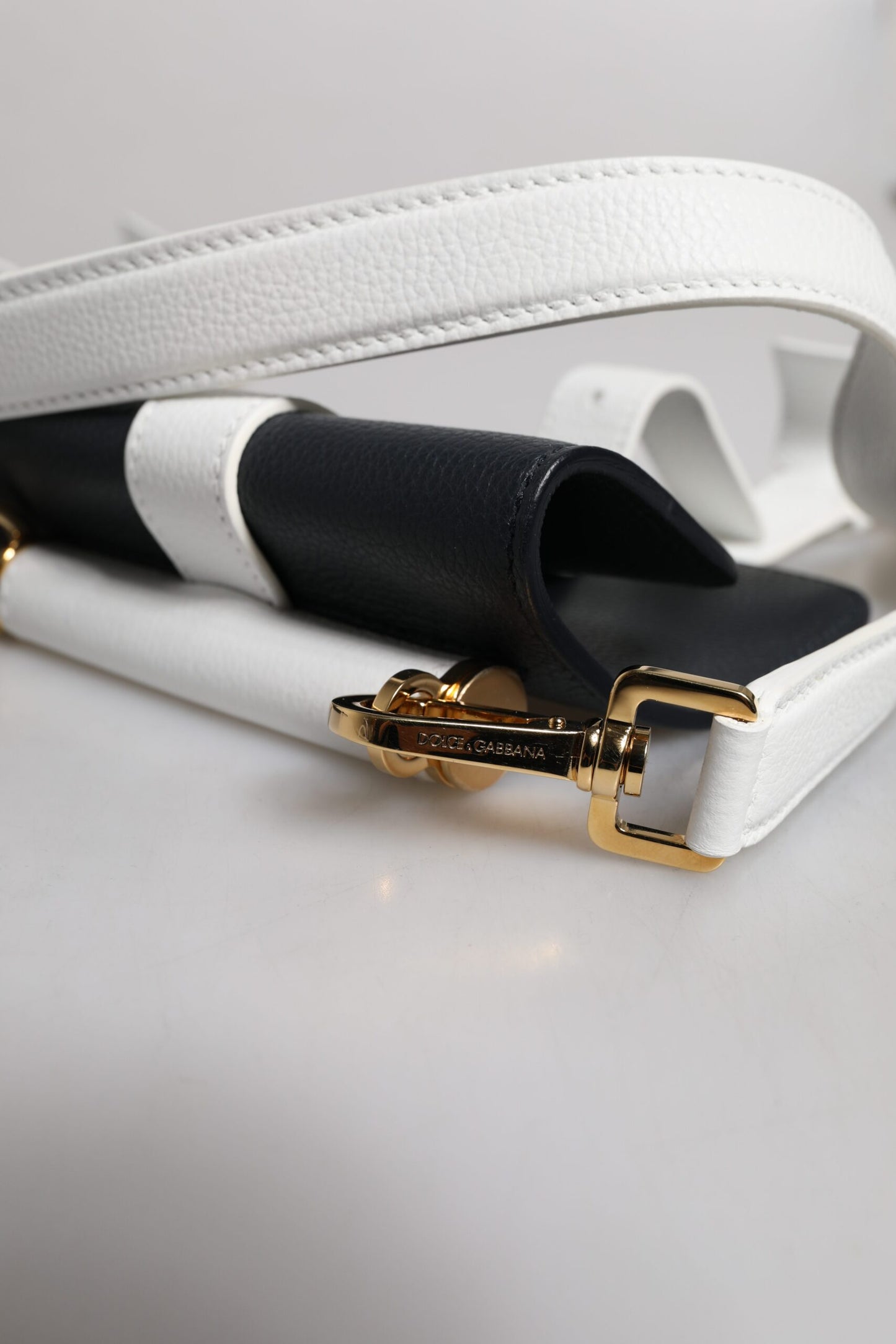 Dolce &amp; Gabbana – Umhängetasche aus blauem und weißem Kalbsleder