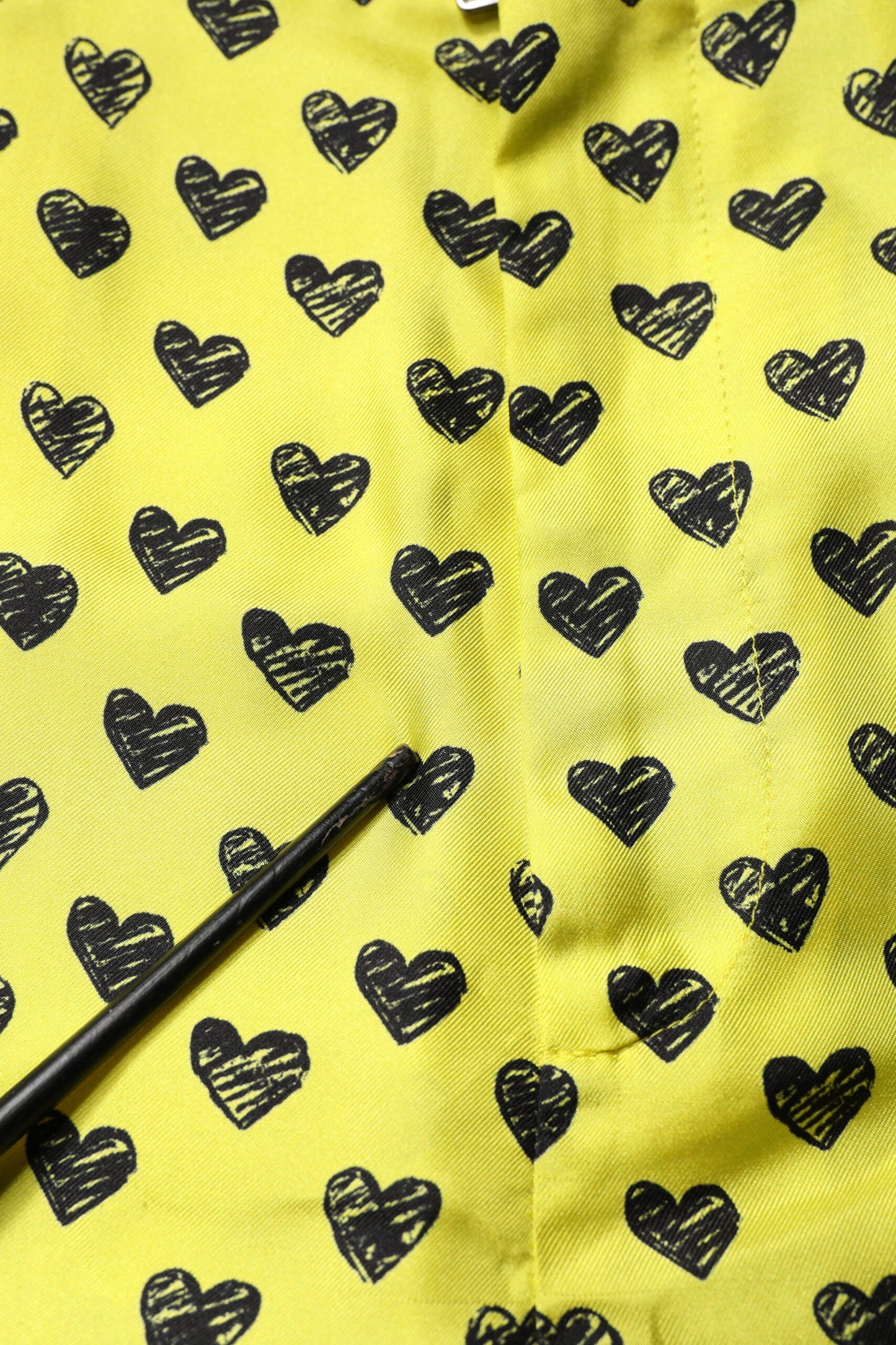 Dolce &amp; Gabbana – Grüne Bermudashorts aus Seide mit Herz-Print