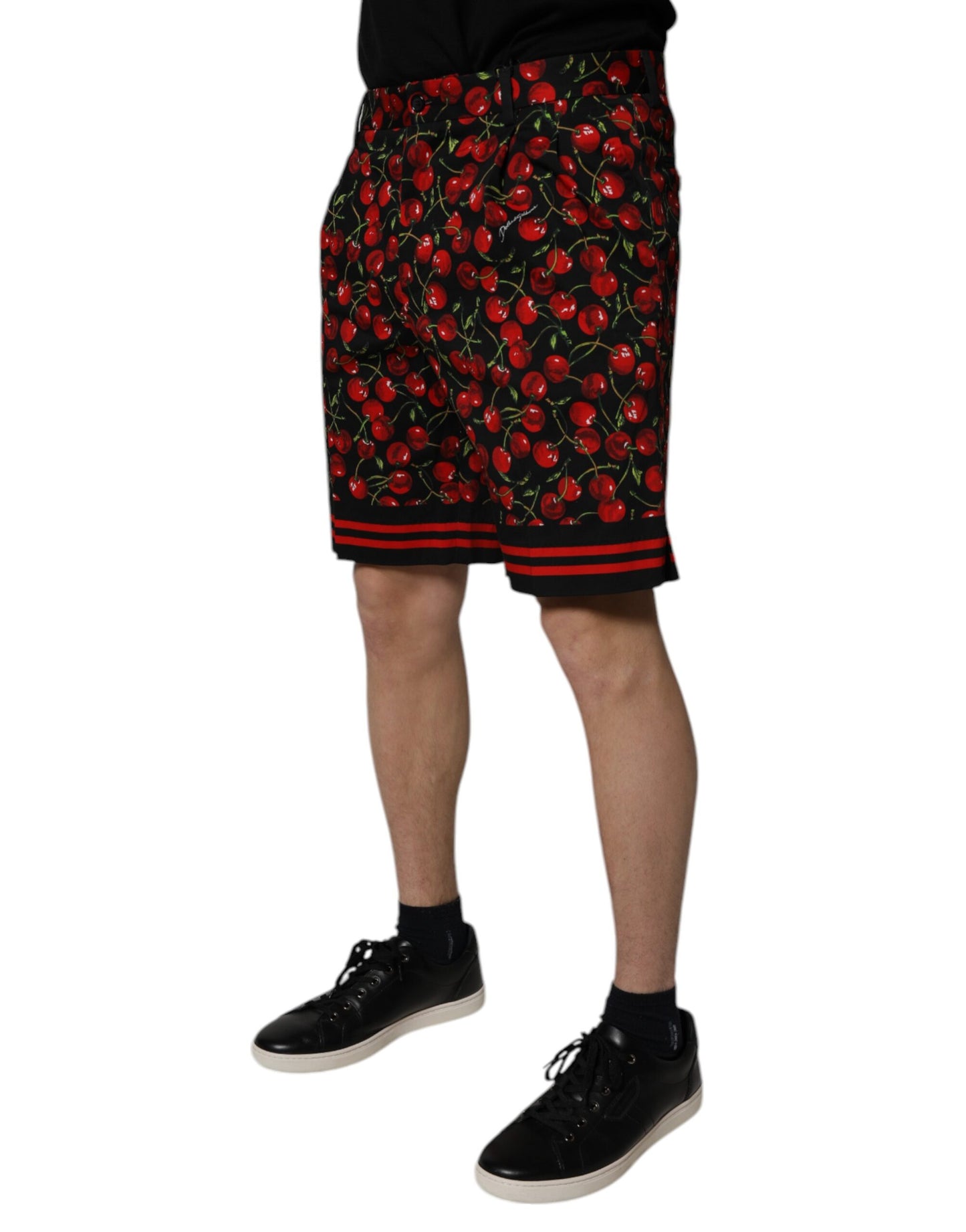 Dolce &amp; Gabbana – Bermudashorts aus Baumwolle mit schwarzem und rotem Kirschdruck