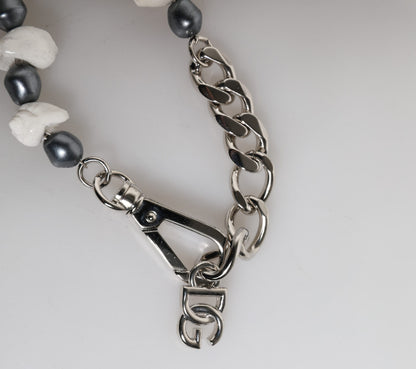 Dolce &amp; Gabbana – Armband mit Muschelanhänger und DG-Logo in Silbertönen aus Messing