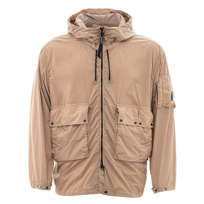 CP Company – Beige Polyamidjacke im gehobenen Urban-Stil