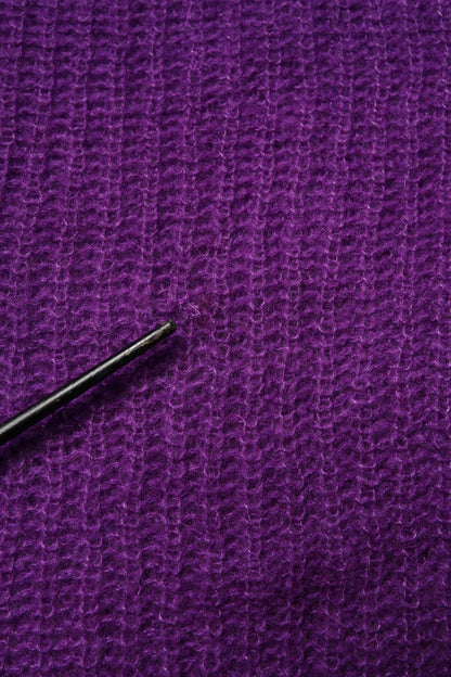 PINK MEMORIES Violetter Strickpullover mit langen Ärmeln und Rundhalsausschnitt