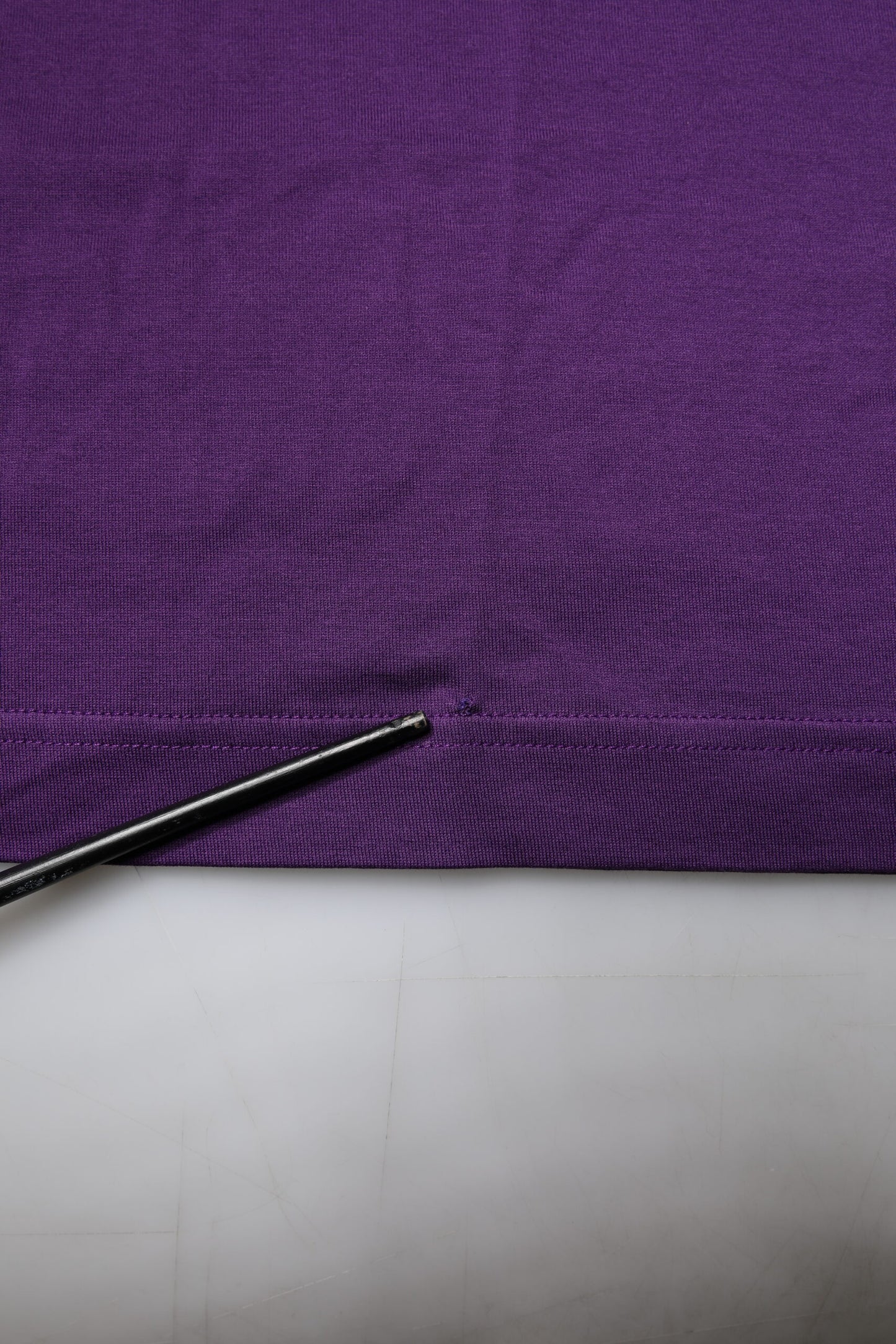 Dolce &amp; Gabbana – Violettes T-Shirt aus Baumwolle mit Rundhalsausschnitt und kurzen Ärmeln