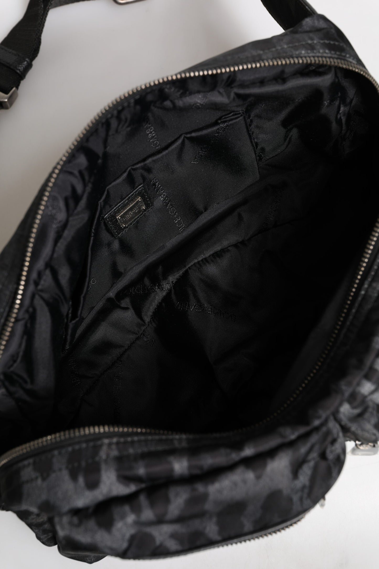 Dolce &amp; Gabbana – Gürteltasche mit DG-Logo und Leopardenmuster in Schwarz und Grau