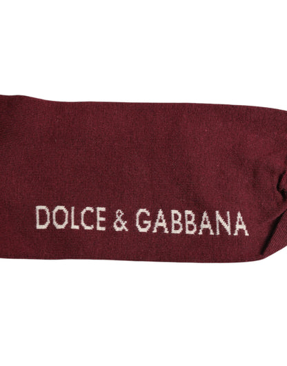 Dolce &amp; Gabbana – Wadenlange Socken mit Stretch-Logo-Print in Burgunderrot