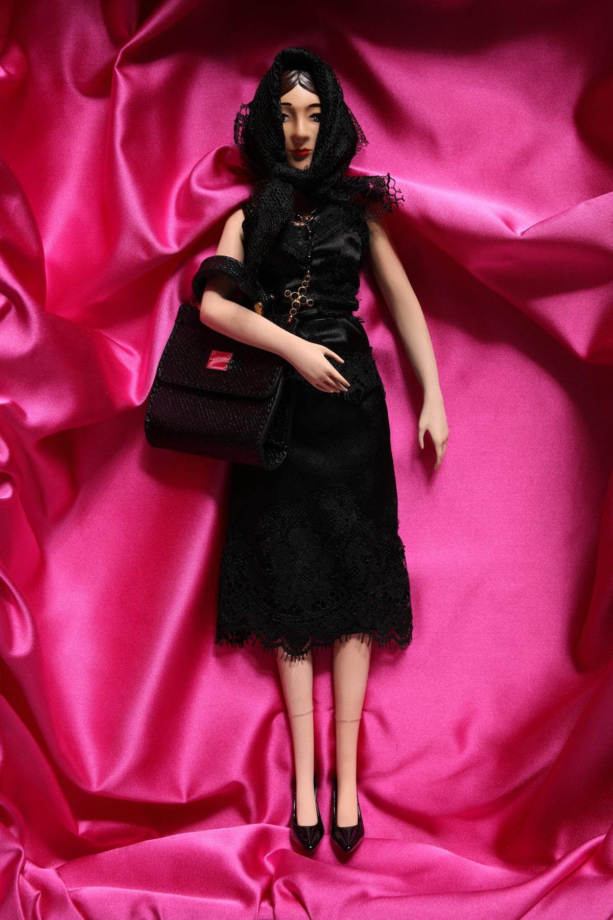 Dolce &amp; Gabbana Schwarzes Kleid Keramik Porzellan Mode Leder Sicily Dolls