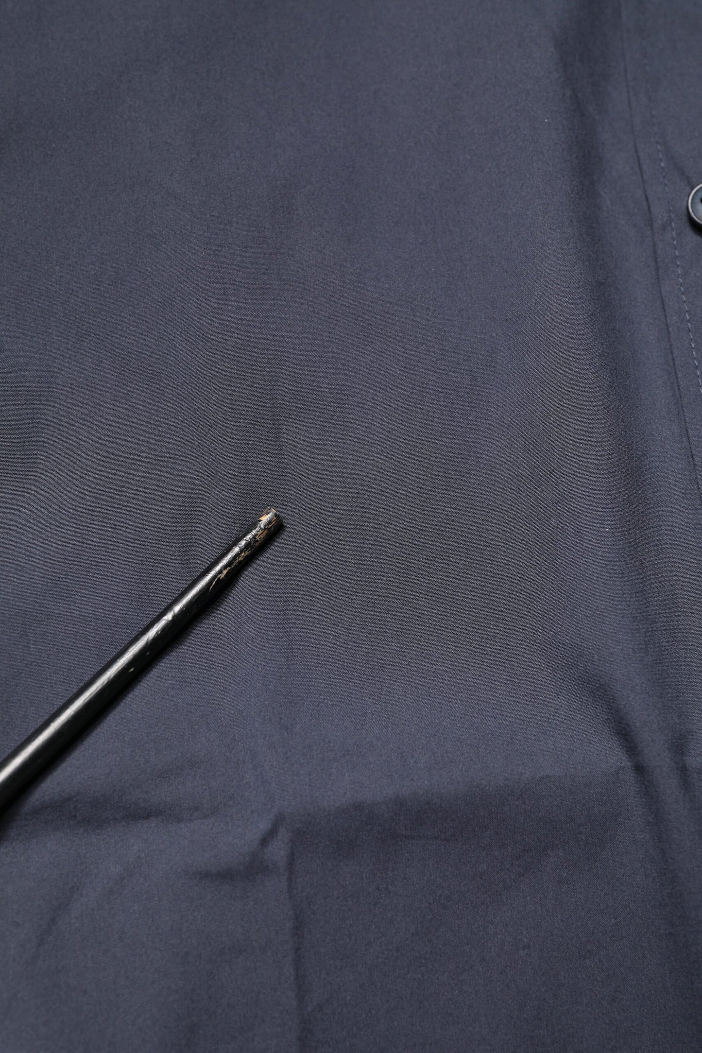 قميص رسمي قطني أزرق داكن ذهبي من دولتشي آند غابانا