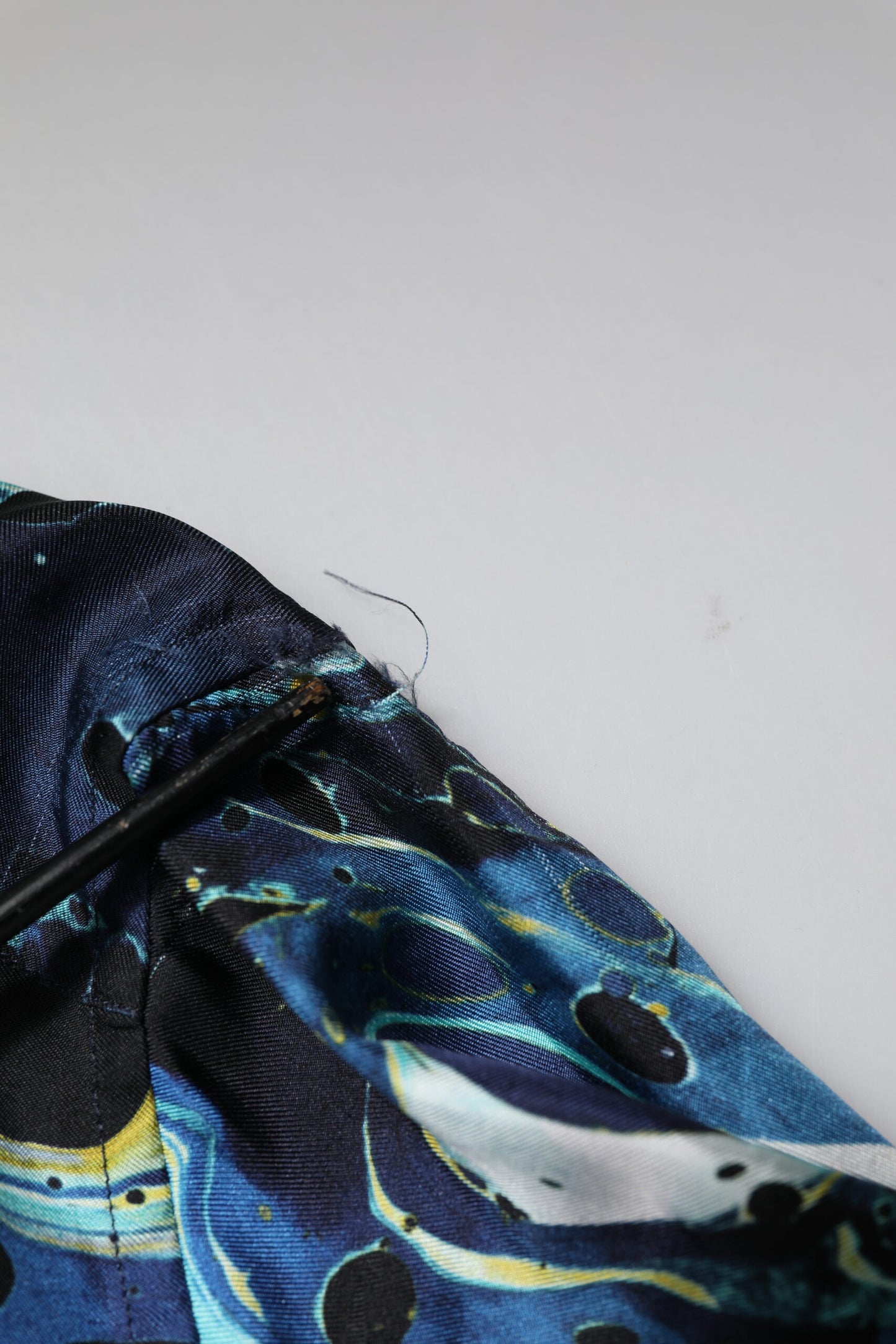 Dolce &amp; Gabbana MARTINI-Hemd mit mehrfarbigem Marmordruck