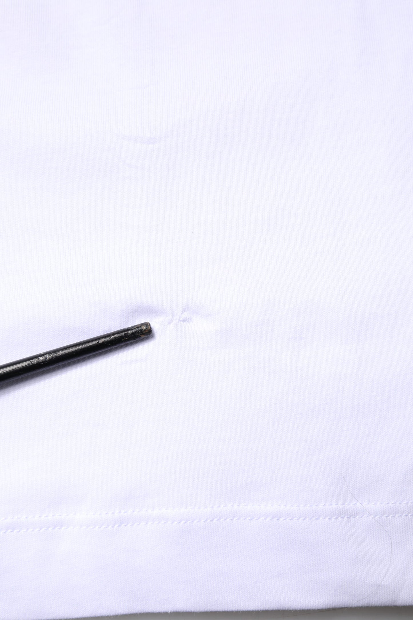 Dolce &amp; Gabbana – Weißes Baumwoll-T-Shirt mit DG-Stickerei und Rundhalsausschnitt