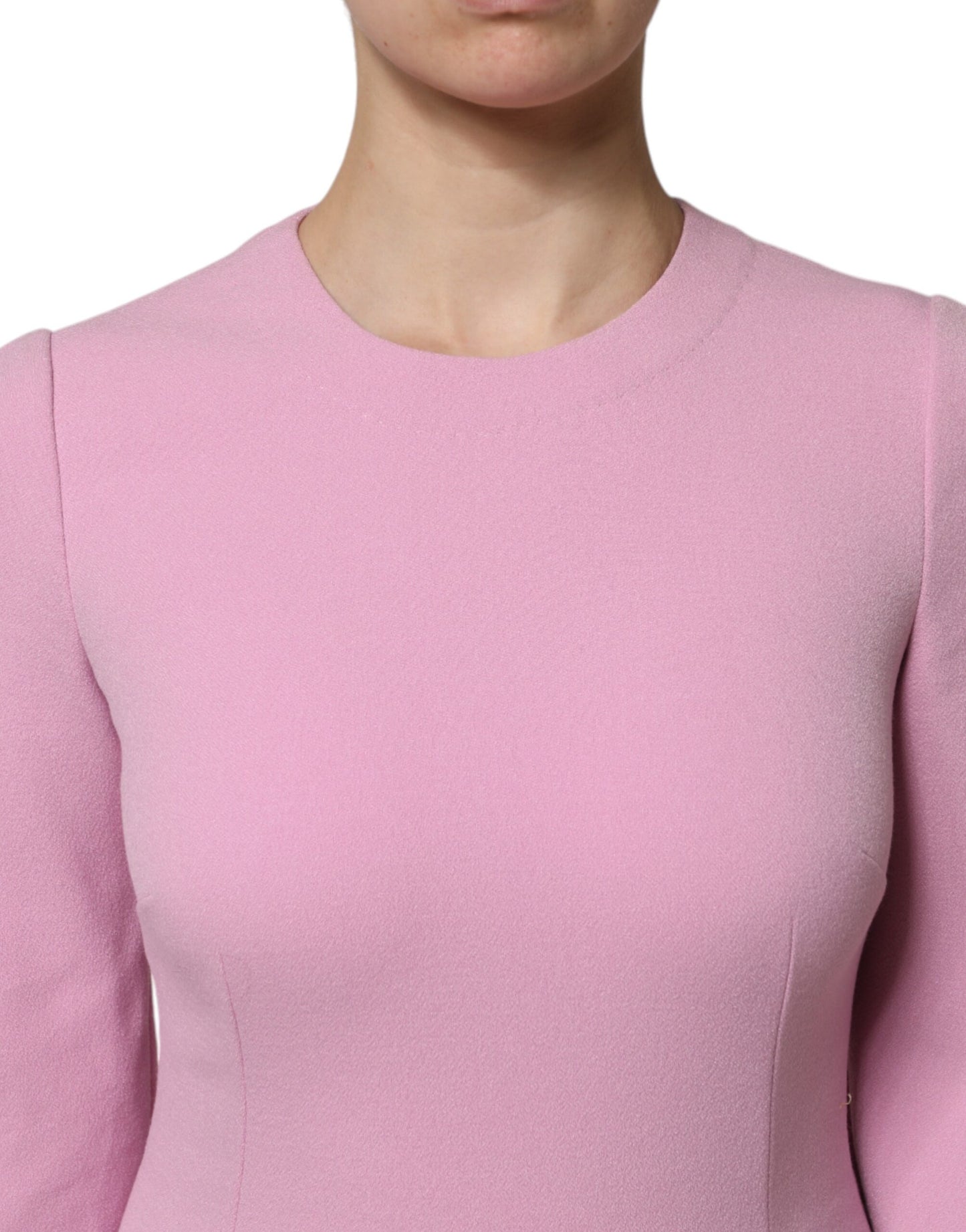 Dolce &amp; Gabbana – Rosafarbenes Etui-Minikleid aus Polyester mit langen Ärmeln