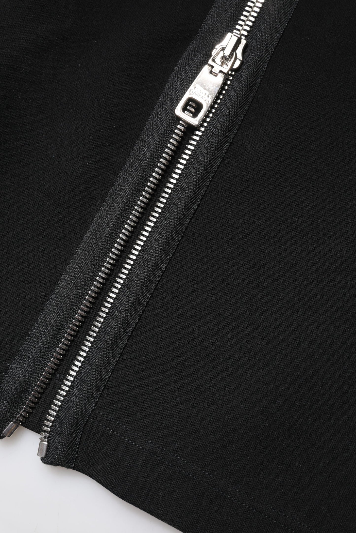 Dolce &amp; Gabbana – Schwarzes Etuikleid aus Viskose mit One-Shoulder-Träger und Reißverschluss