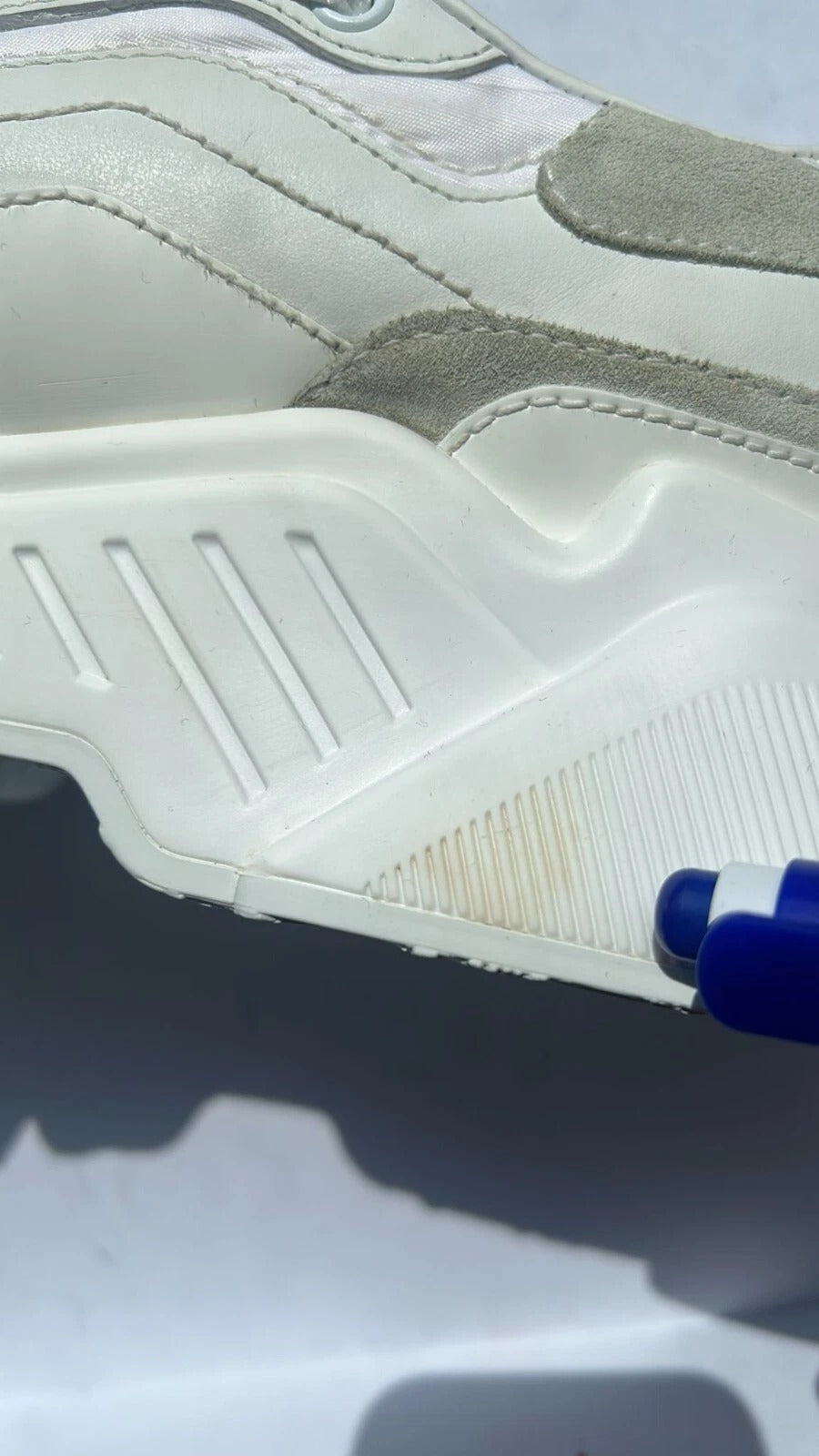 حذاء سنيكرز رجالي دولتشي آند غابانا دايماستر أبيض منخفض الرقبة