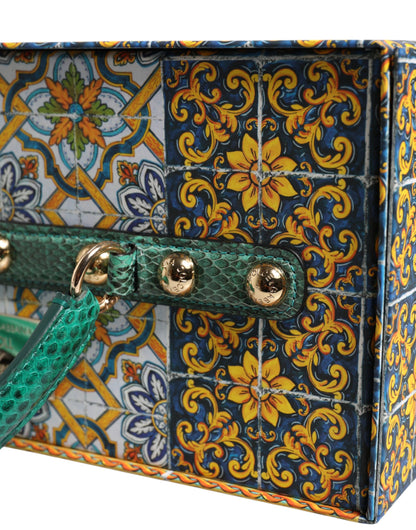 فستان دولتشي آند غابانا الأسود من عرض أزياء ماريا الخزفي، دمى صقلية الجلدية