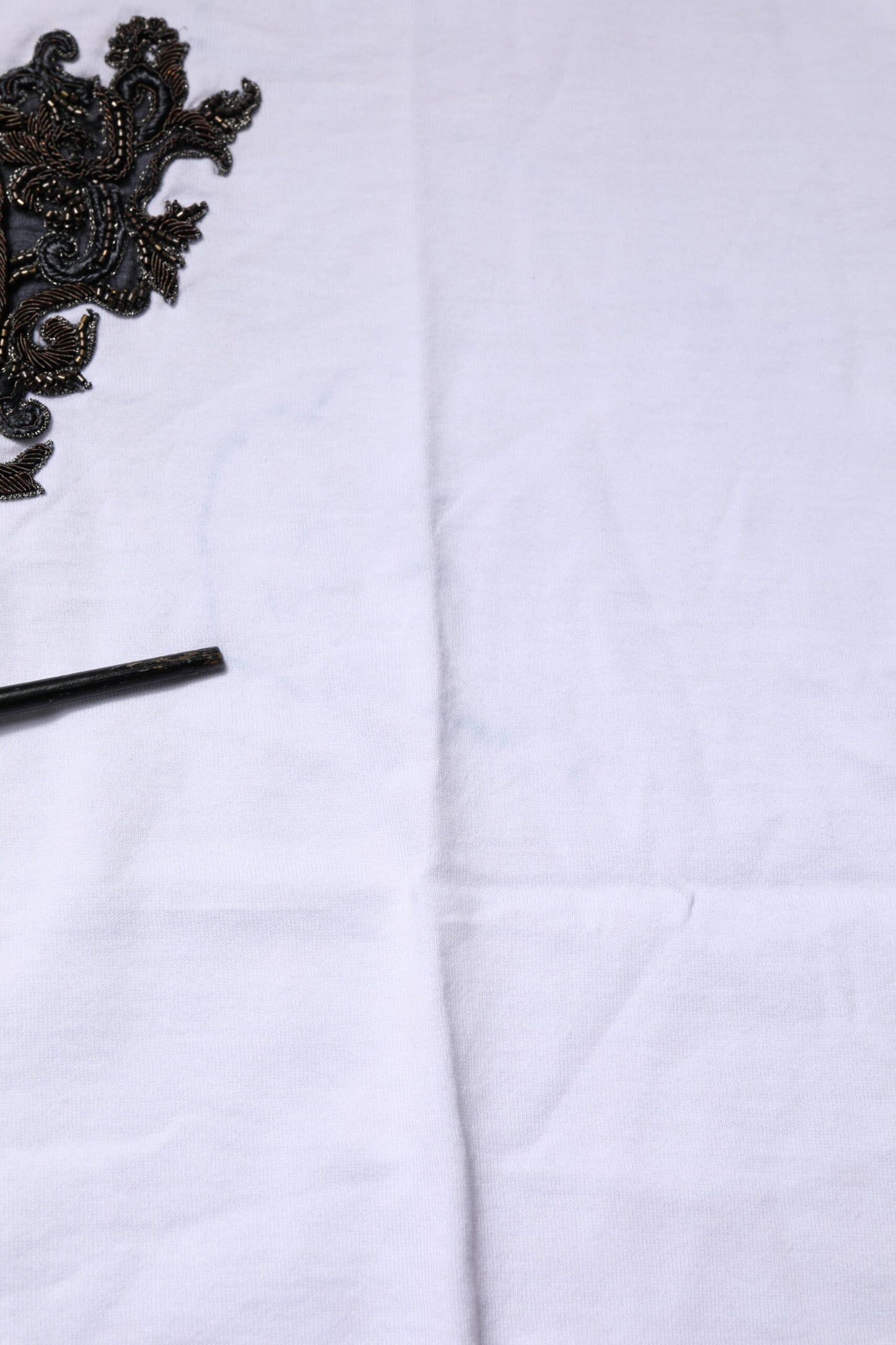 Dolce &amp; Gabbana – Weißes T-Shirt aus bestickter Baumwolle mit Rundhalsausschnitt