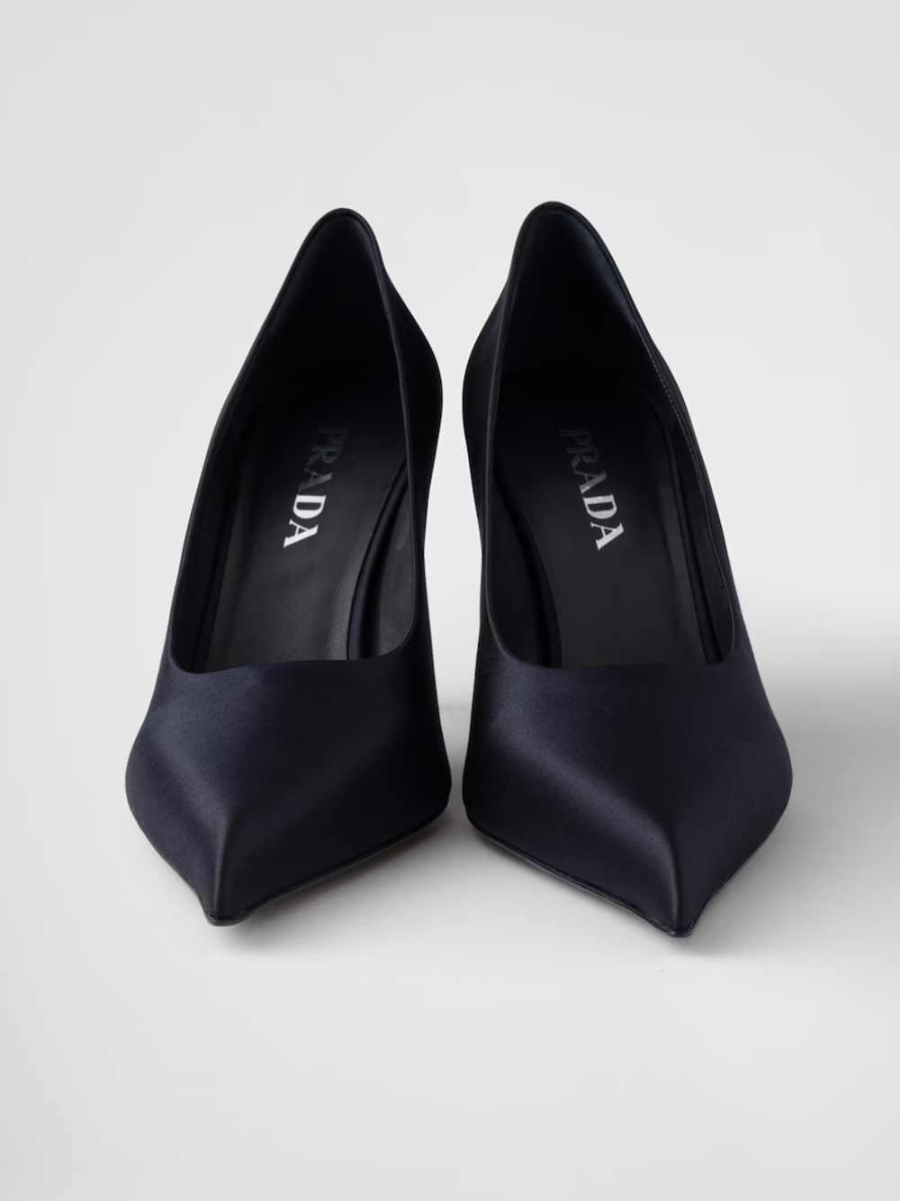 Prada Blaue Satinpumps